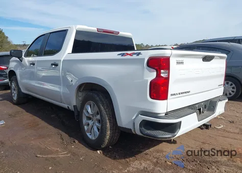 2024 Chevrolet Silverado K1500 Custom z USA, uszkodzony, nr VIN 3GCPDBEK4RG304028